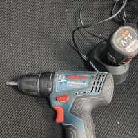 Bosch GSR 120-LI Professional с СЗУ