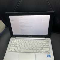 ASUS X201E-KX002DU