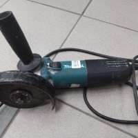 Makita 9558HNR