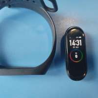 Xiaomi Mi Smart Band 4 (XMSH07HM) с СЗУ