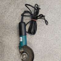 Makita 9558HN