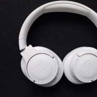 JBL Tune 760NC
