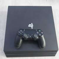 Sony PlayStation 4 Pro 1TB (CUH-7008B)