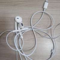 Apple EarPods (Lightning) (A1748)