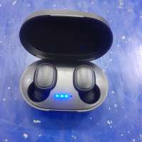 Китайская bluetooth гарнитура два наушника (TWS)