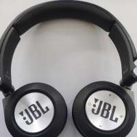 JBL E40BT