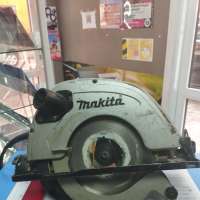 Makita 5704R