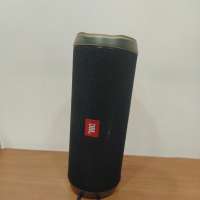 JBL Flip 4