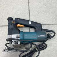 Makita 4304T