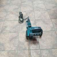 Makita UC3520A