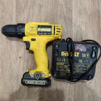 DeWALT DCD700 с СЗУ